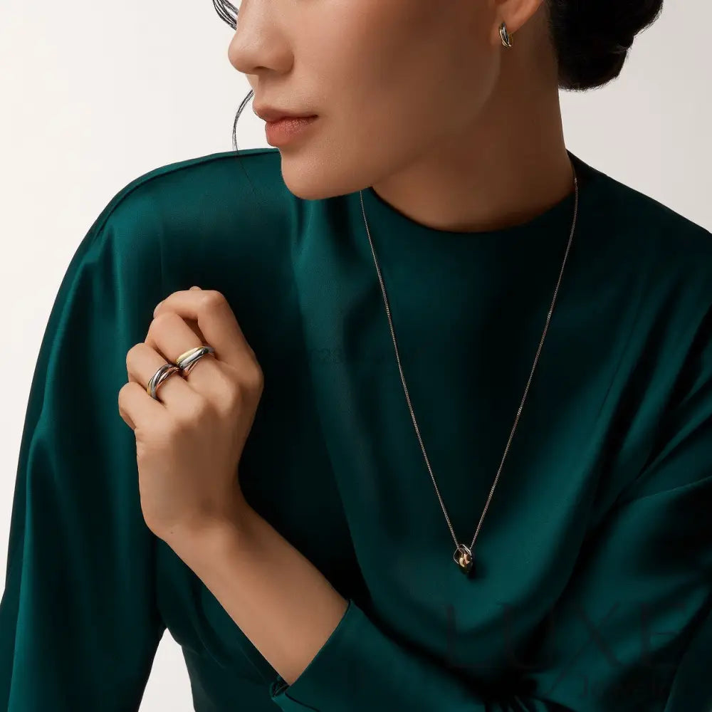 BAGUE CARTIER TRINITY MODÈLE CLASSIQUE bague
