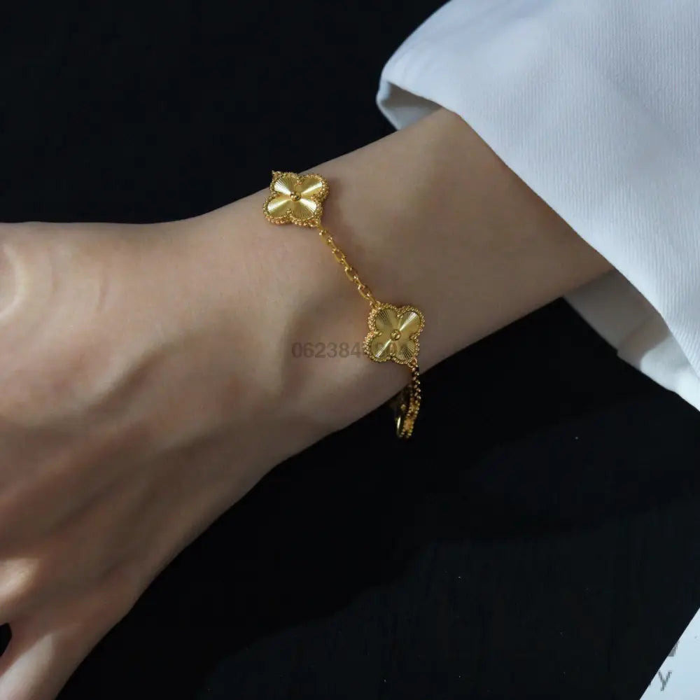 CLOVER 5 FLOWERS LASER BRACELET Bracelets