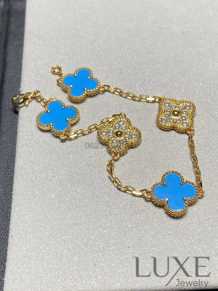 CLOVER 5 MOTIF BLUE CHALCEDONY DIAMOND GOLD BRACELET Bracelets