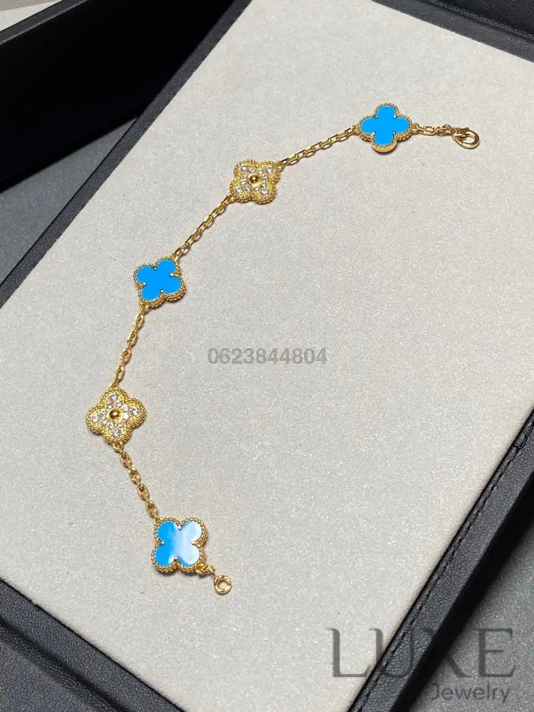 CLOVER 5 MOTIF BLUE CHALCEDONY DIAMOND GOLD BRACELET Bracelets