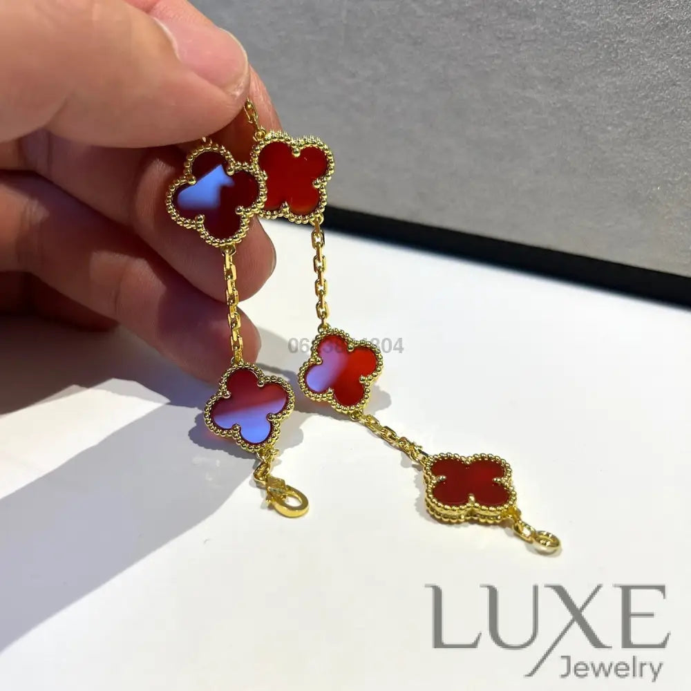 CLOVER 5 MOTIFS RED AGATE BRACELET Bracelets