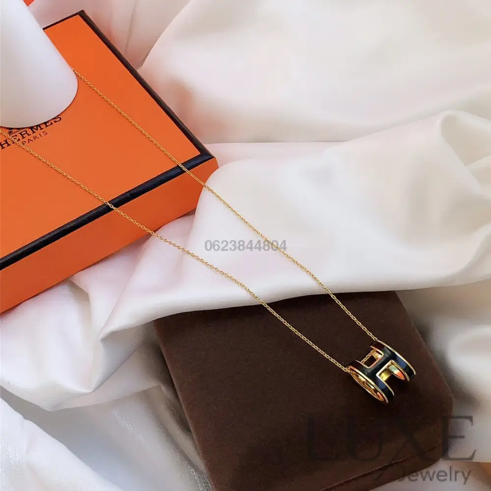 Collier Owatch ™️ HM CLIC RED ENAMEL GOLD NECKLACEHM CLIC BLACK ENAMEL GOLD NECKLACE Gold Necklaces