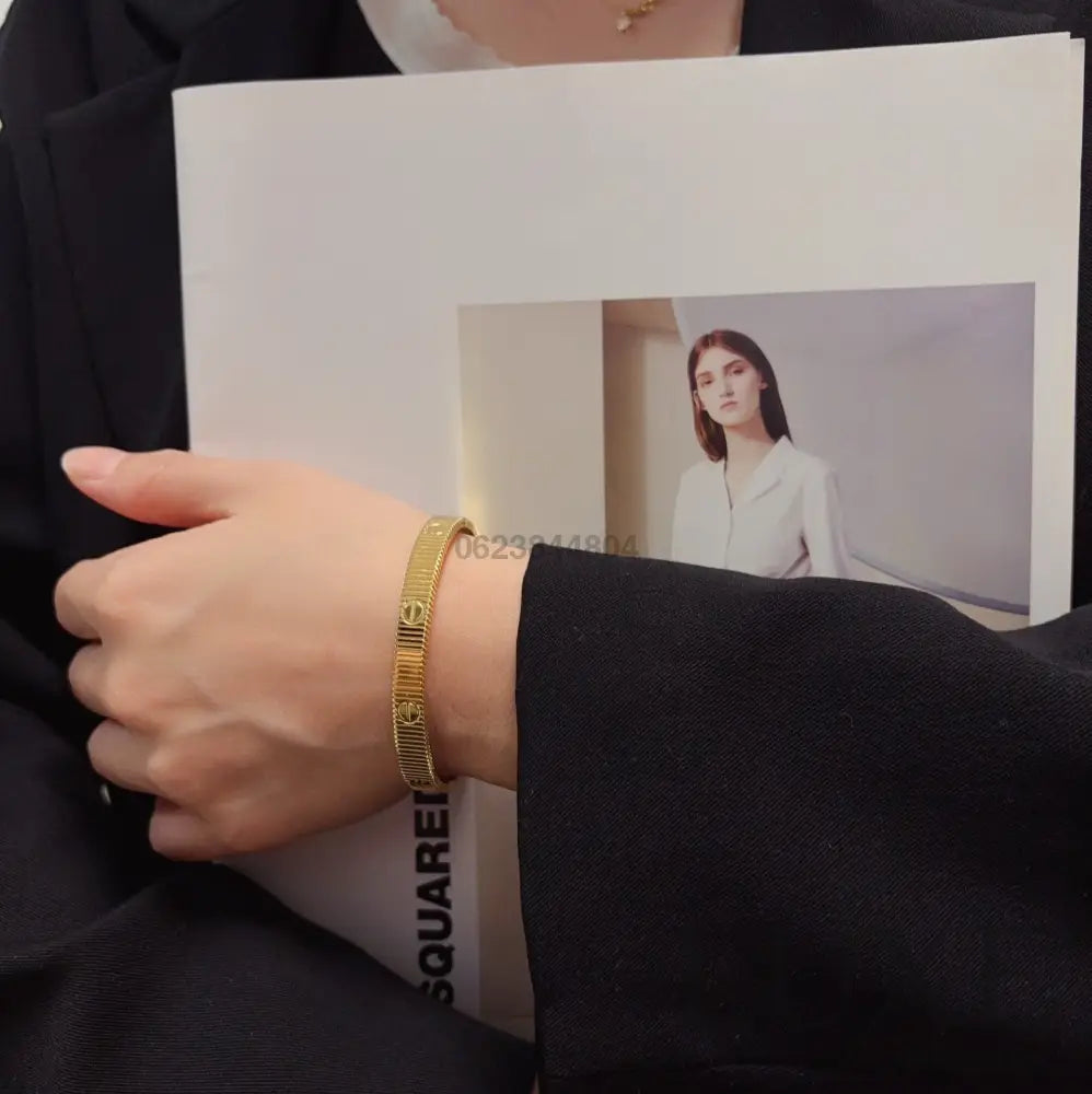 [LUXE]New Arrival LOVE UNLIMITED BRACELET Bracelets