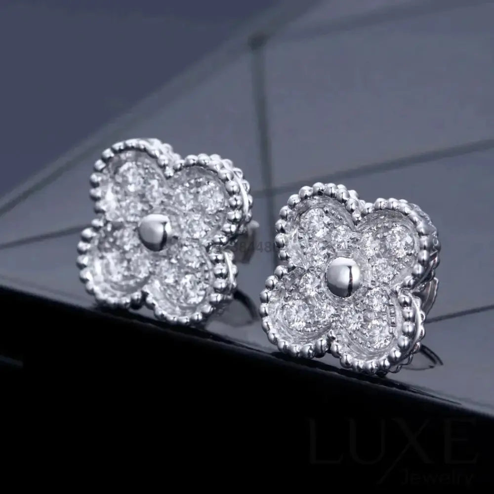 OWATCH™CLOVER 1 MOTIFS DIAMOND STUD EARRINGS SILVER Silver Earrings