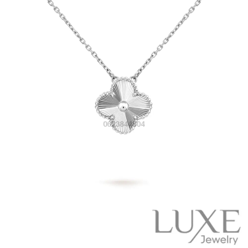 Owatch ™️CLOVER 15MM LASER NECKLACE SILVER Silver Necklaces