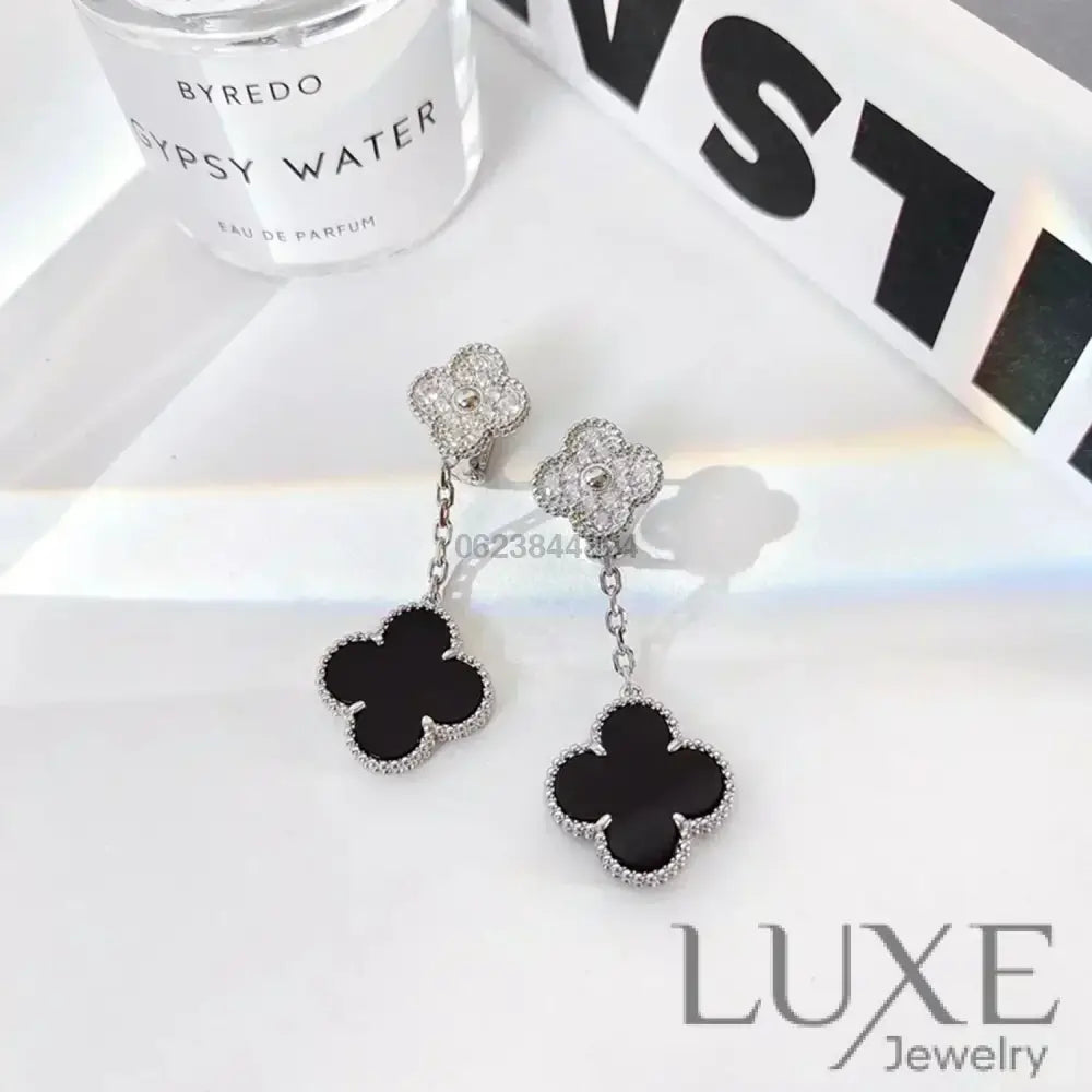 [Owatch™]CLOVER 2 MOTIFS DIAMOND ONYX EARRINGS SILVER Earrings