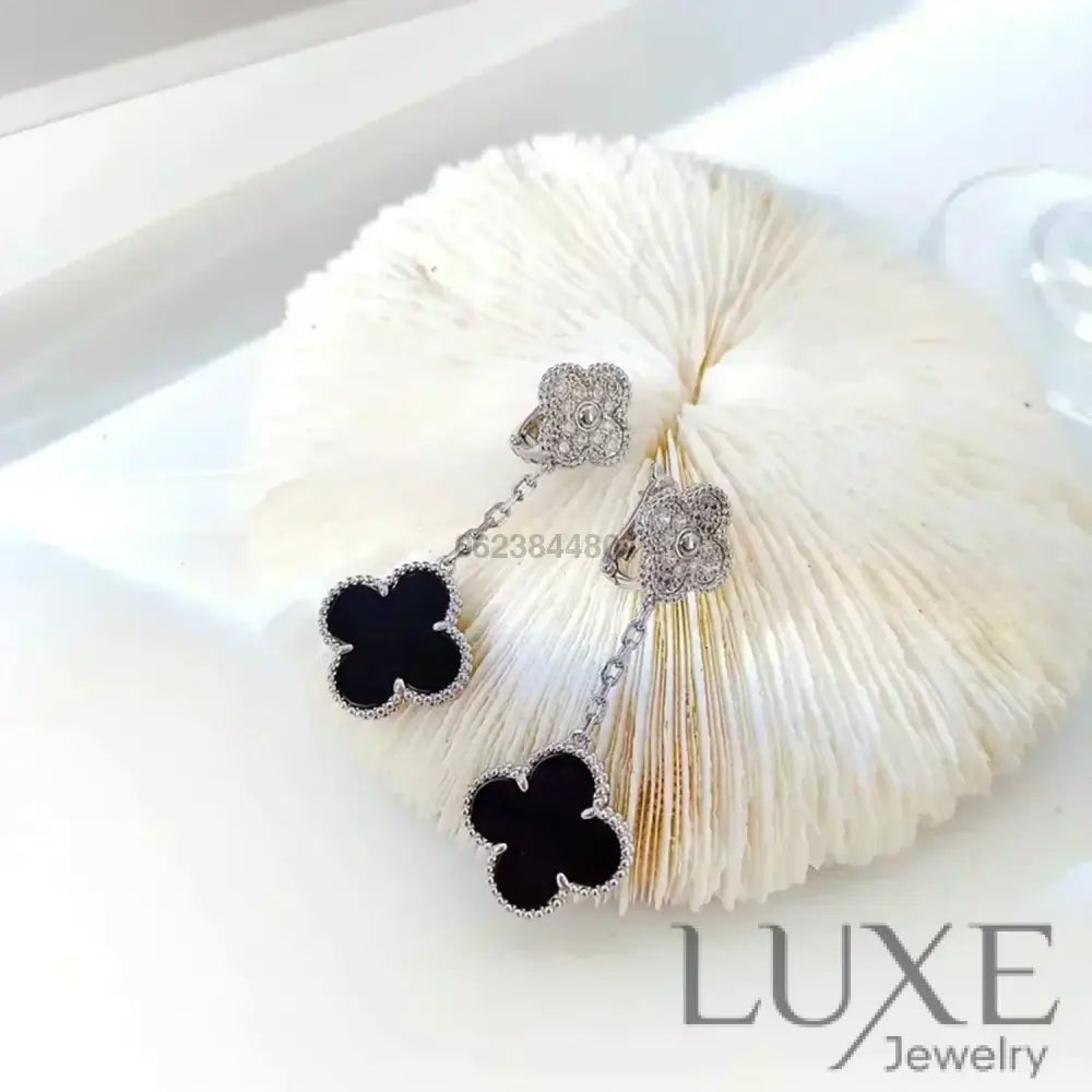 [Owatch™]CLOVER 2 MOTIFS DIAMOND ONYX EARRINGS SILVER Earrings