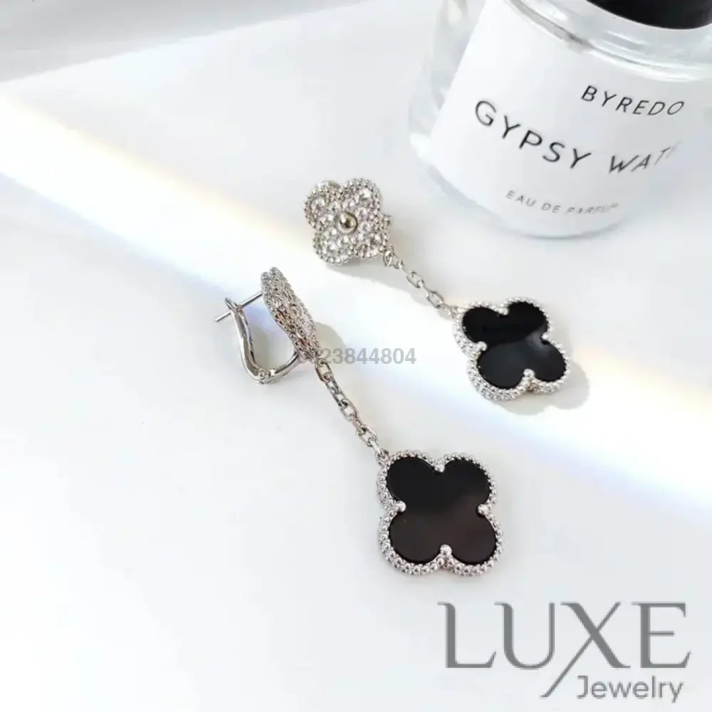 [Owatch™]CLOVER 2 MOTIFS DIAMOND ONYX EARRINGS SILVER Earrings