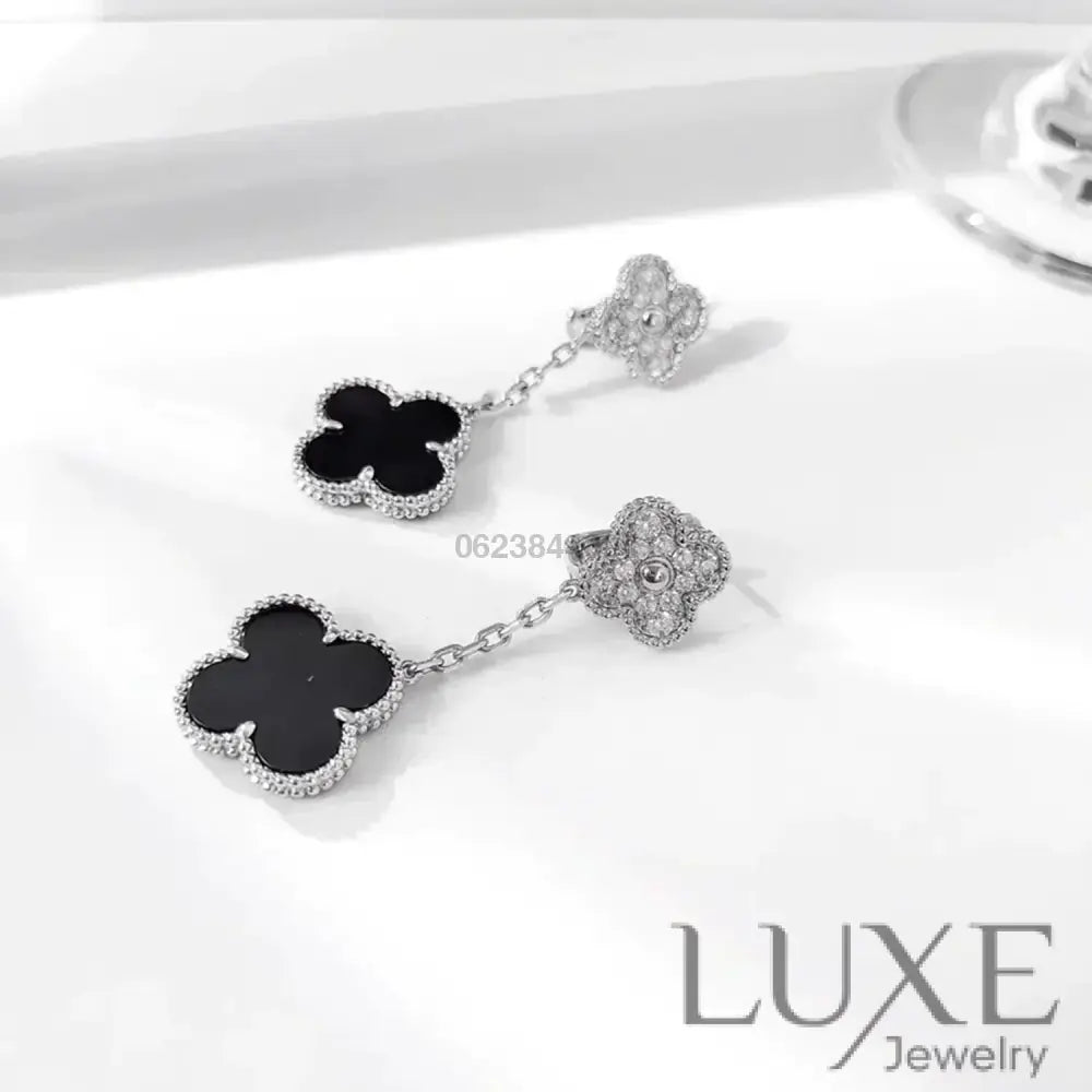 [Owatch™]CLOVER 2 MOTIFS DIAMOND ONYX EARRINGS SILVER Earrings
