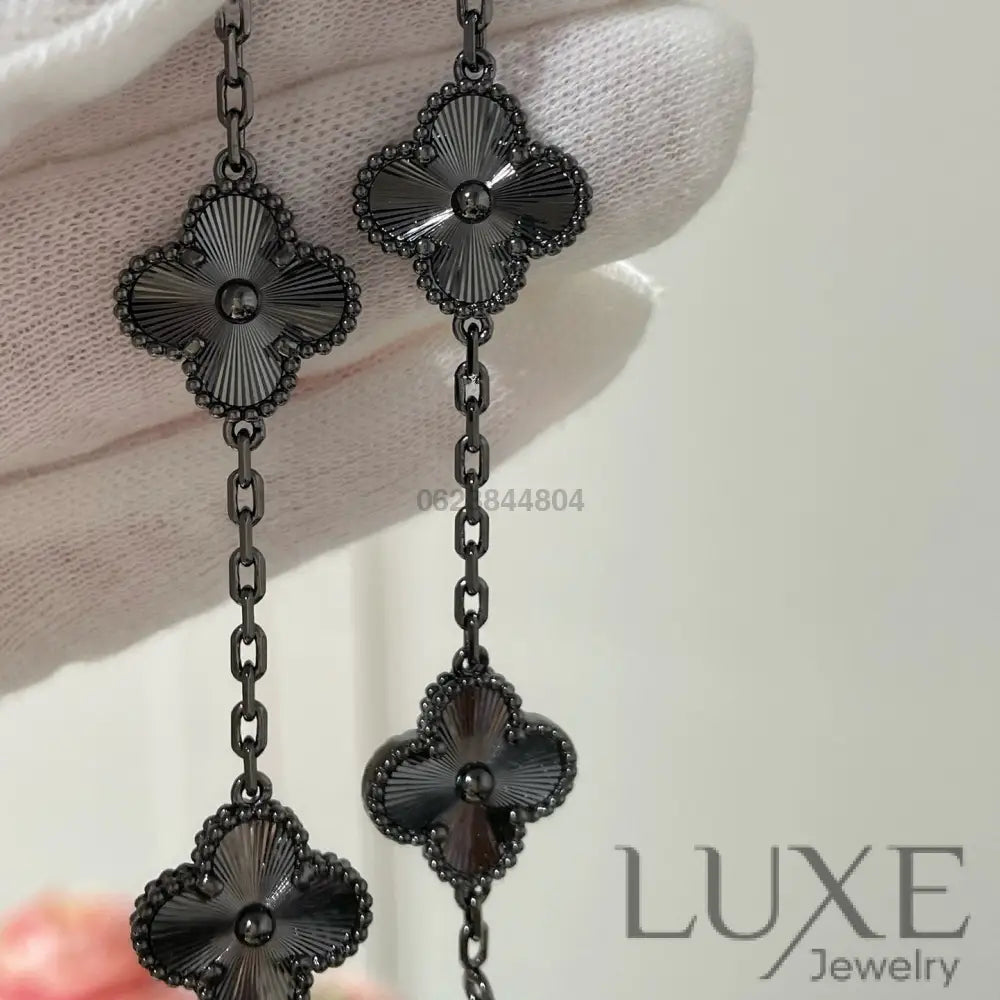 OWATCH™️CLOVER 5 MOTIF BLACK BRACELET Black Bracelets