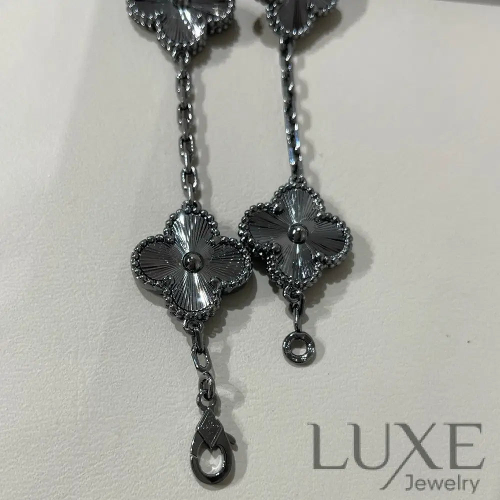 OWATCH™️CLOVER 5 MOTIF BLACK BRACELET Black Bracelets