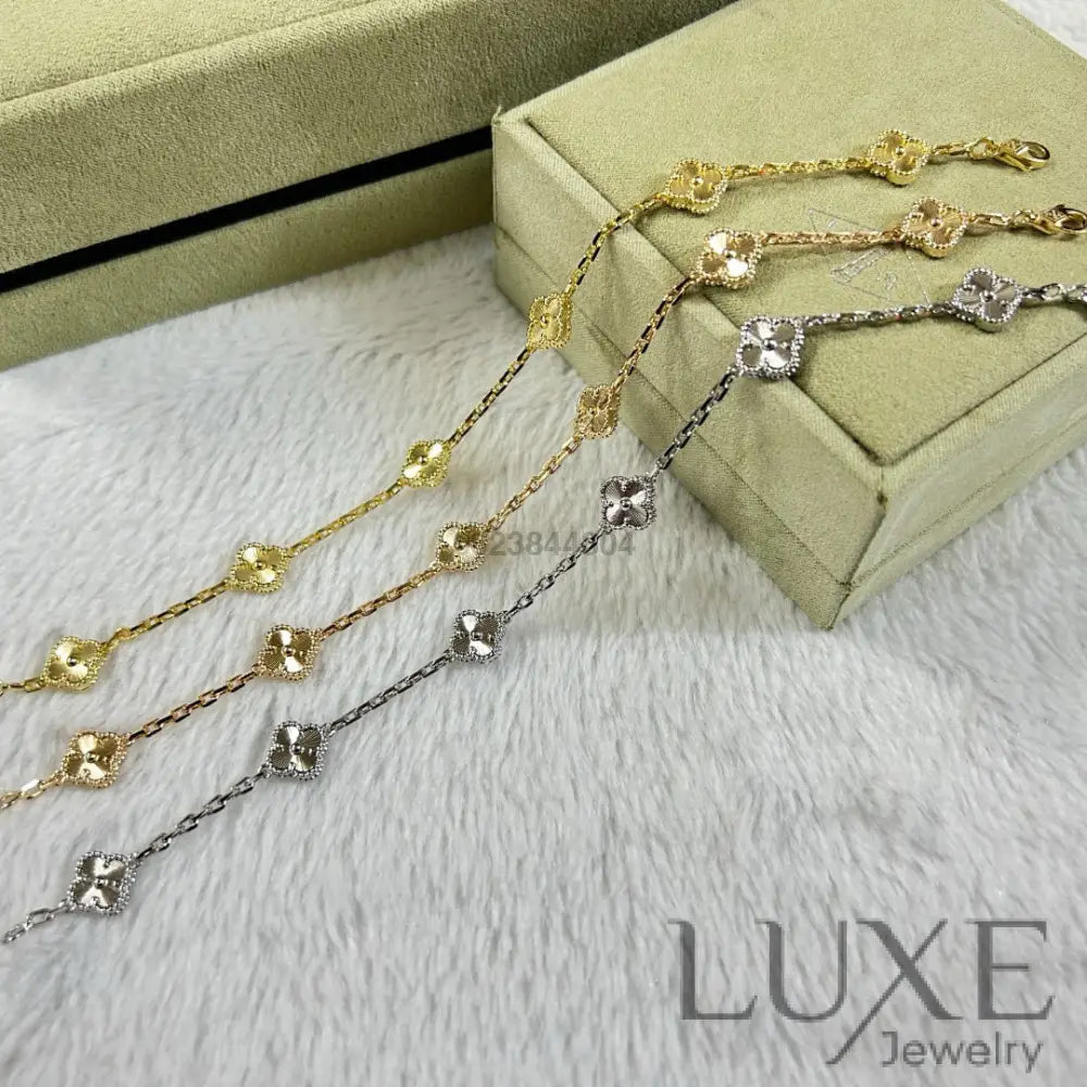 OWATCH™️CLOVER 6 MOTIF DIAMOND BRACELET Bracelets