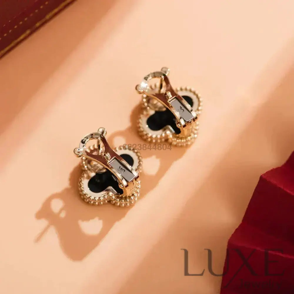 OWATCH™CLOVER MEDIUM 1 MOTIFS ONYX STUD EARRINGS Earrings