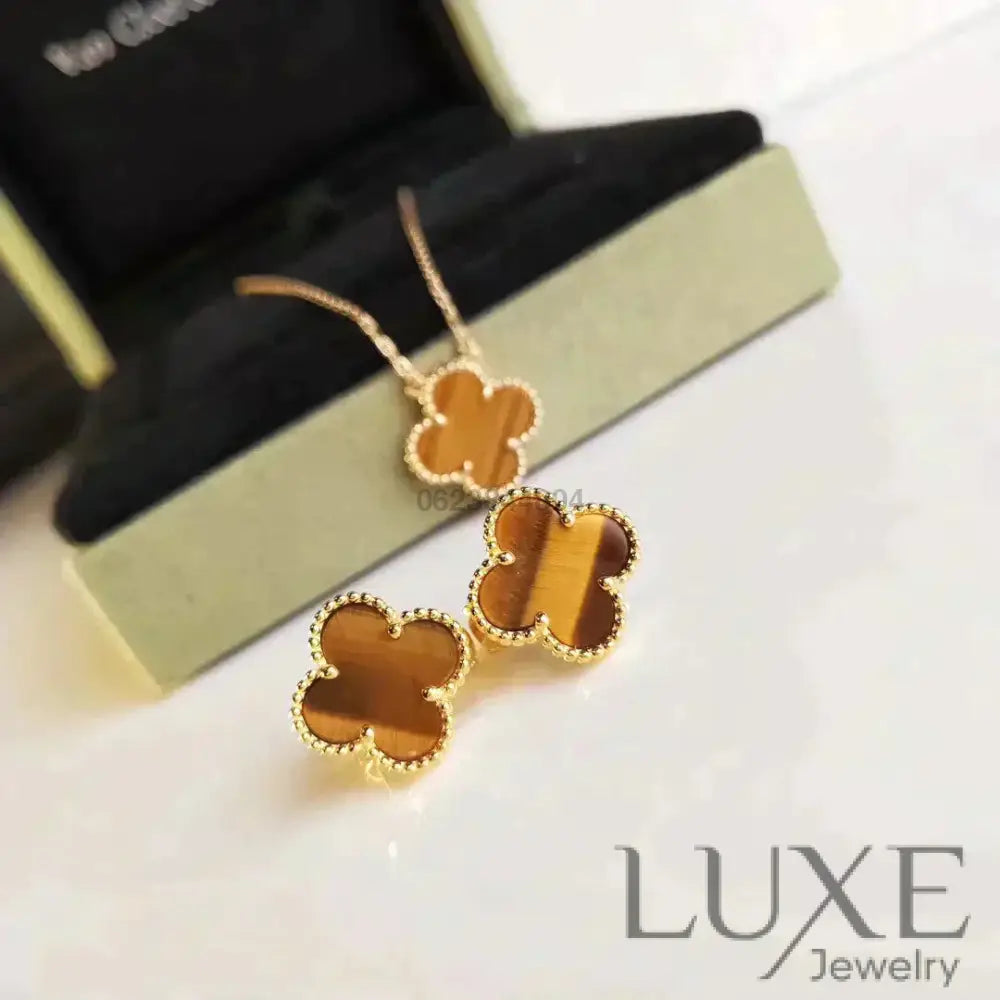 [OWATCH™]CLOVER MEDIUM 1 MOTIFS TIGER EYE EARRINGS Earrings