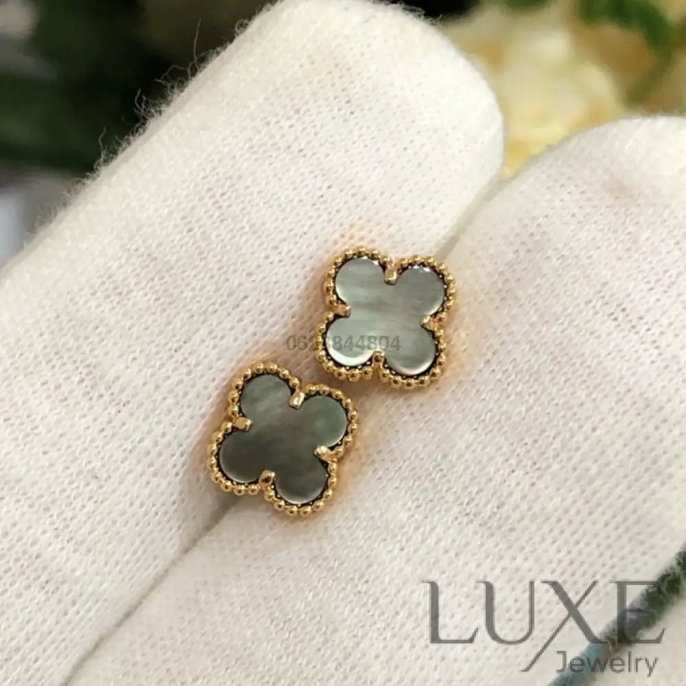 [OWATCH™️]CLOVER MINI GOLD EARRINGS Grey Mop Earrings