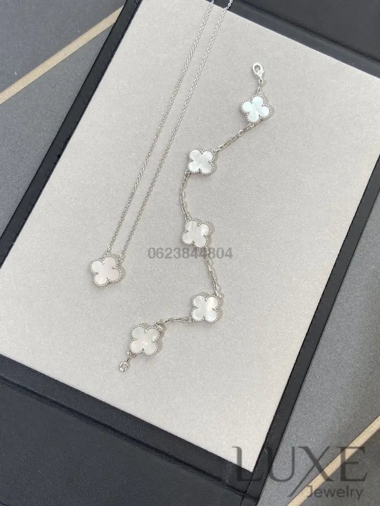 OWATCH™️ CLOVER SILVER MOP 5 MOTIF BRACELET Silver Bracelets