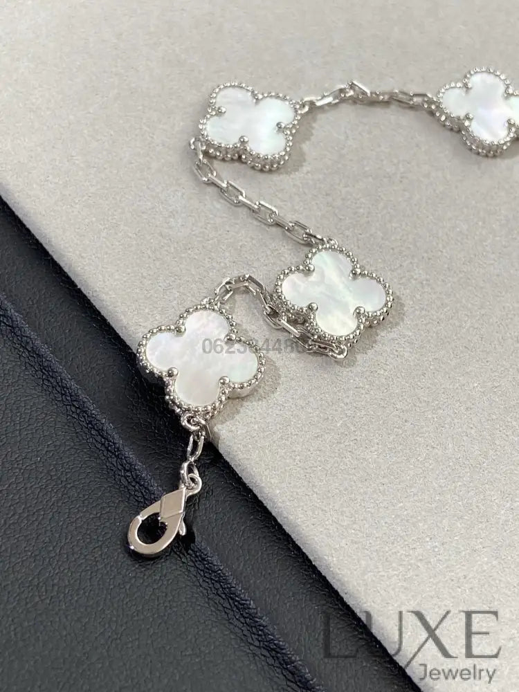 OWATCH™️ CLOVER SILVER MOP 5 MOTIF BRACELET Silver Bracelets