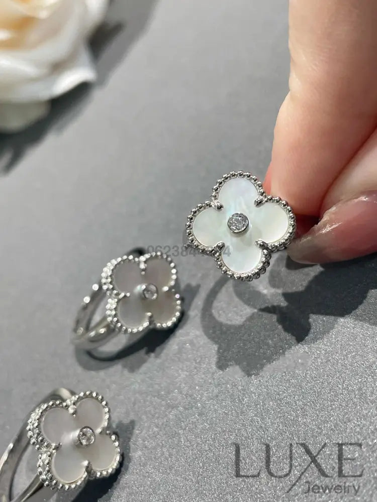 [owatch™]CLOVER SILVER MOP DIAMOND RING Rings