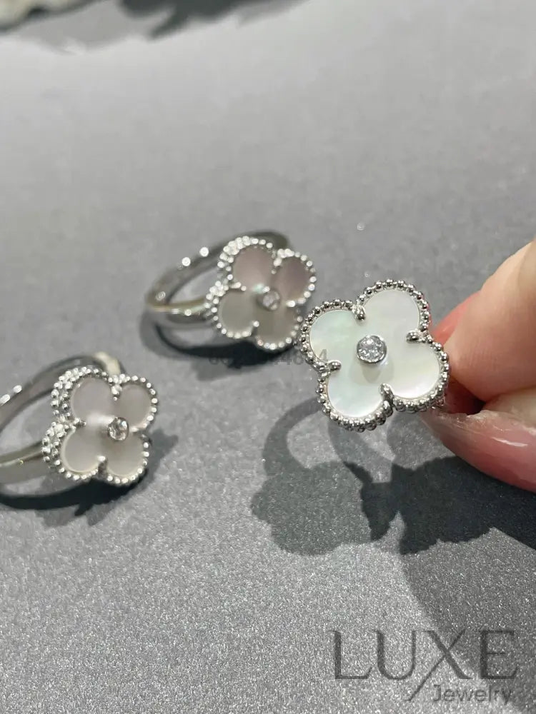 [owatch™]CLOVER SILVER MOP DIAMOND RING Rings