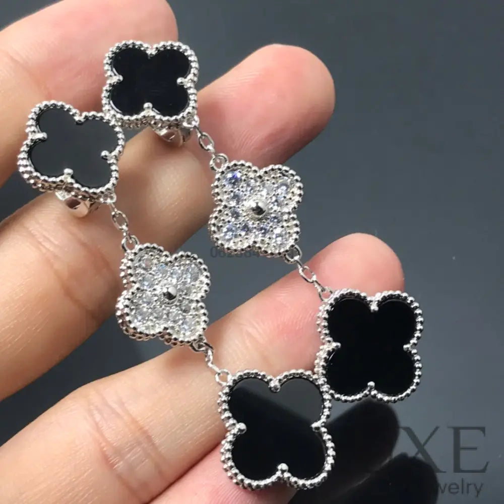 [Owatch store™]CLOVER 3 MOTIF DIAMOND ONYX SILVER EARRINGS Silver Earrings