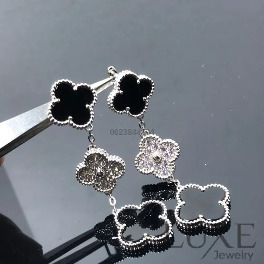 [Owatch store™]CLOVER 3 MOTIF DIAMOND ONYX SILVER EARRINGS Silver Earrings