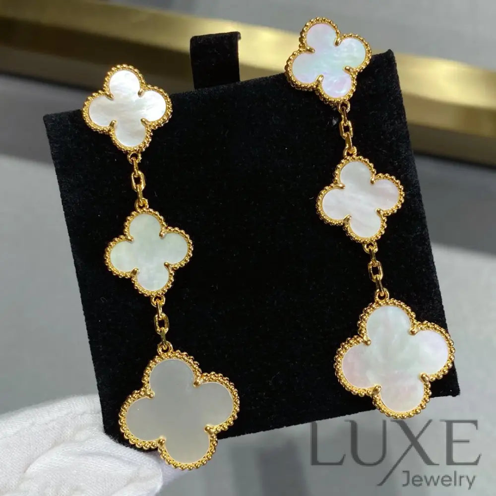 [owatch store™]CLOVER MOP 3 MOTIFS GOLD EARRINGS Glod Earrings