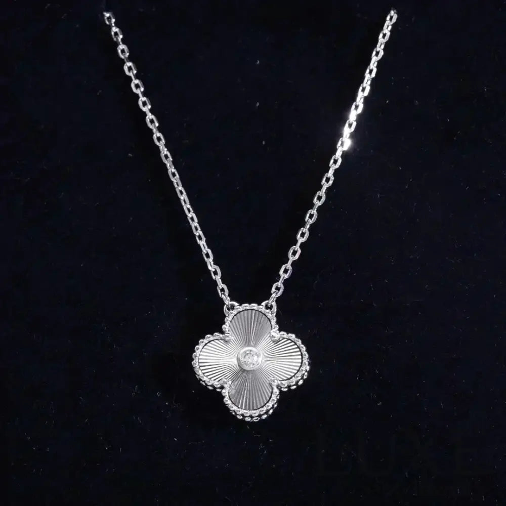 [watch™️]CLOVER 15MM DIAMOND LASER NECKLACE SILVER Silver Necklaces