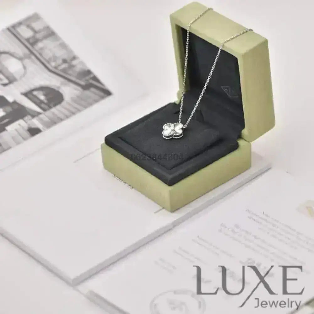 [watch™️]CLOVER 15MM DIAMOND LASER NECKLACE SILVER Silver Necklaces